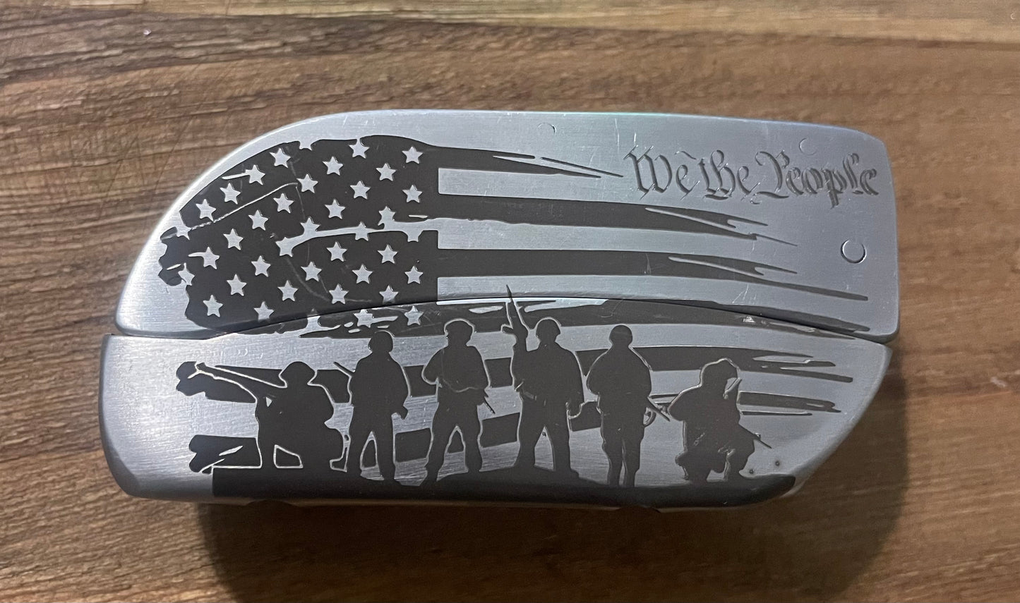 Belt Buckle Knife - we the people (soldiers)